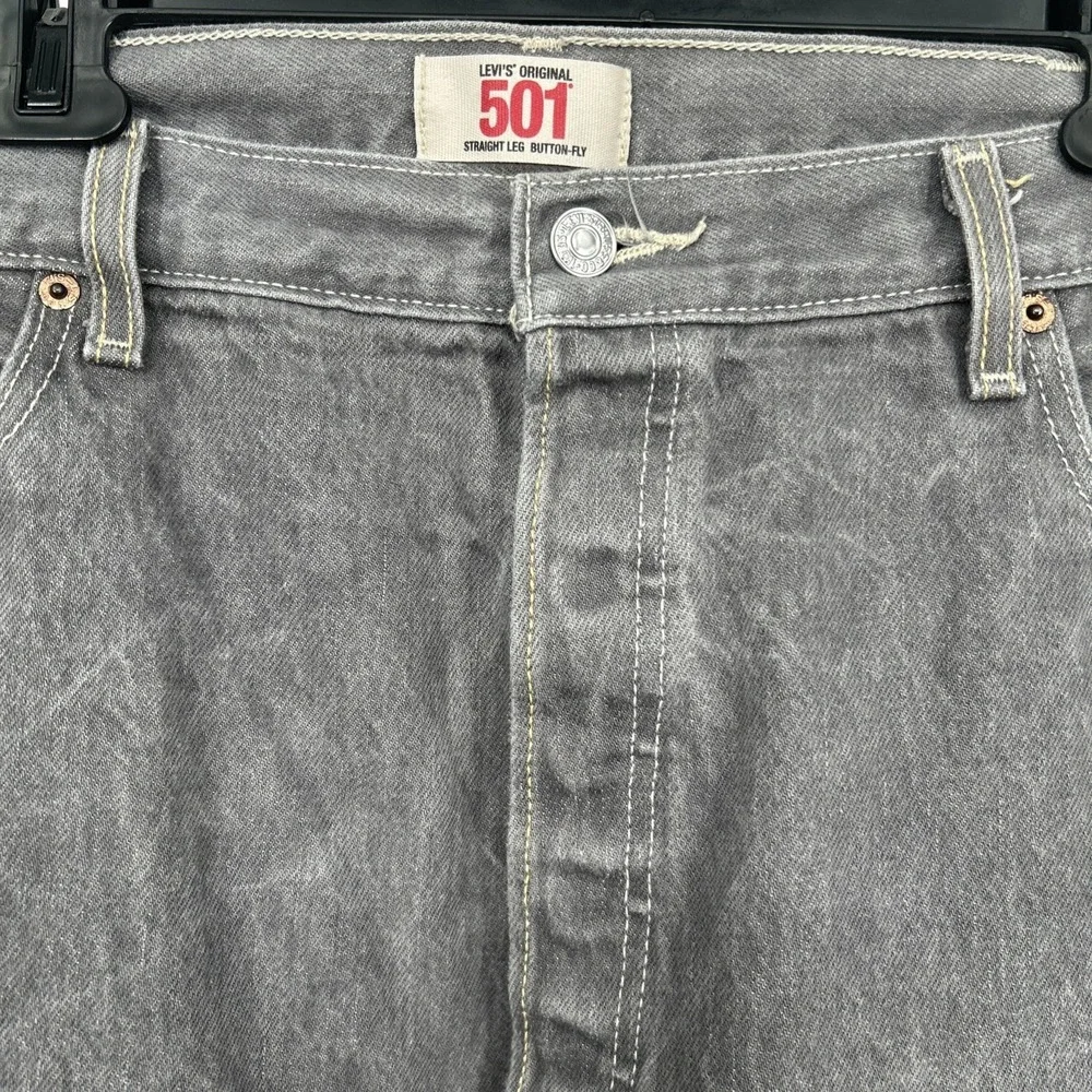 Levi Strauss 501 Vintage Mens Jeans 42x32 Straight Leg Button-Fly Light Gray - Picture 2 of 7